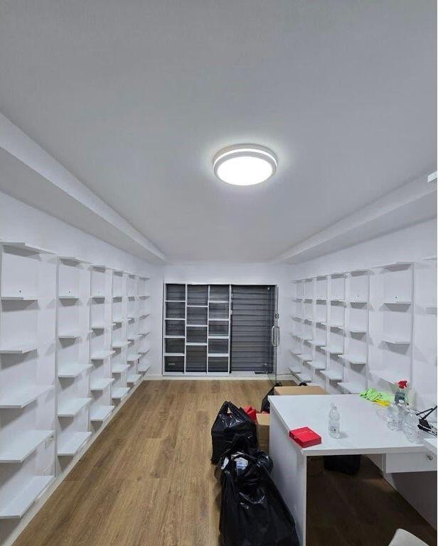 UNIT FOR SALE NEAR WILLSON SQUARE