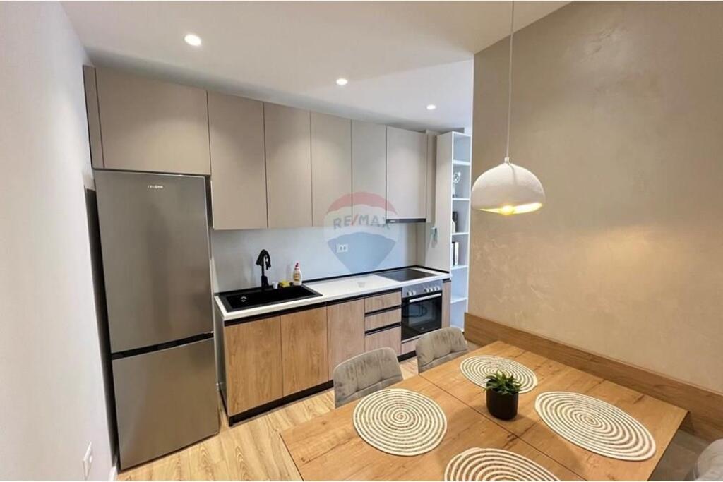 Apartment 1+1 for rent at 21 Dhjetori