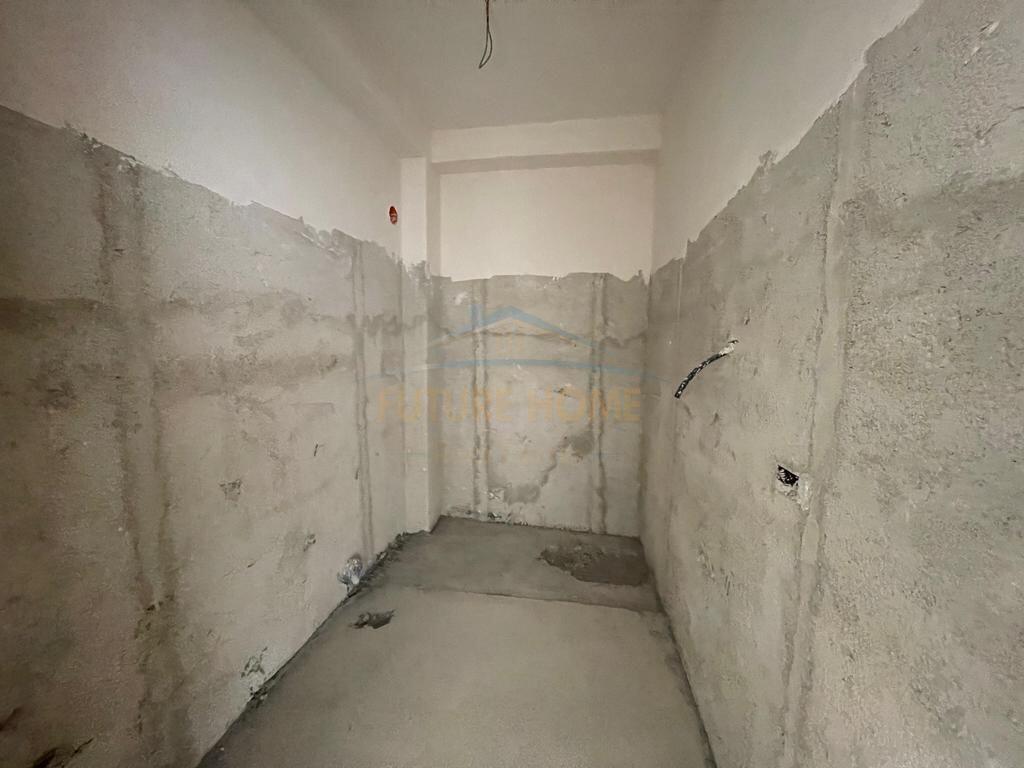 For sale, Apartment 1+1, American Hospital 2, Dibrës Street, Tirana.
