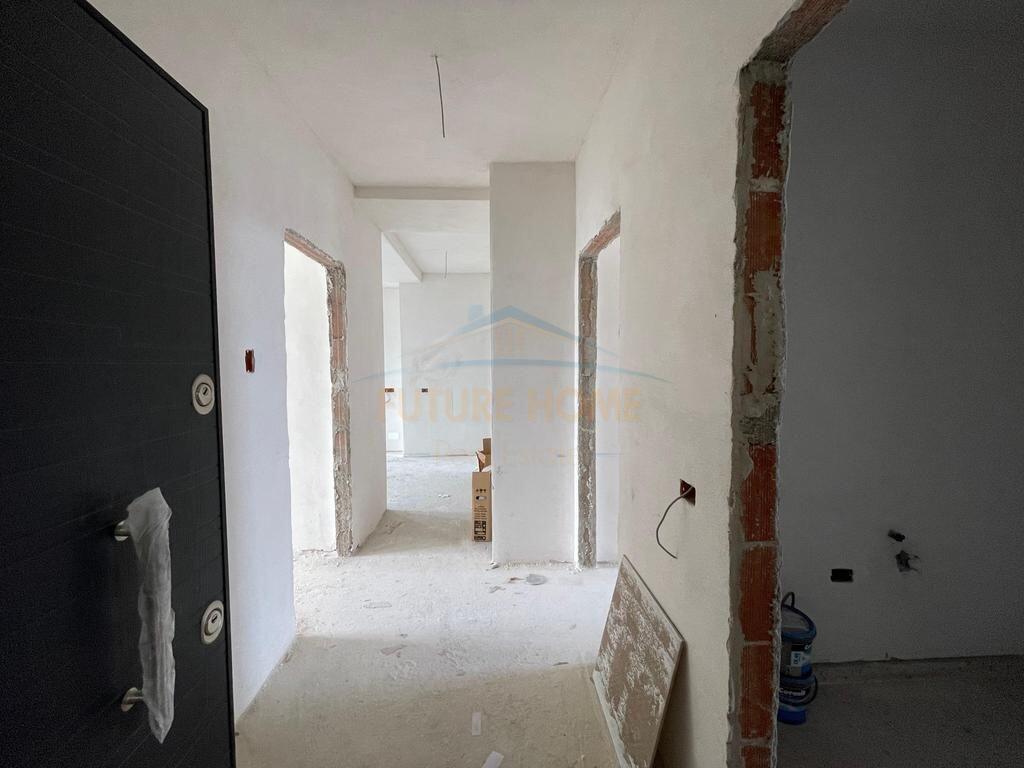 Apartment 3+1+2+Parking Space for Sale, Jordan Misja