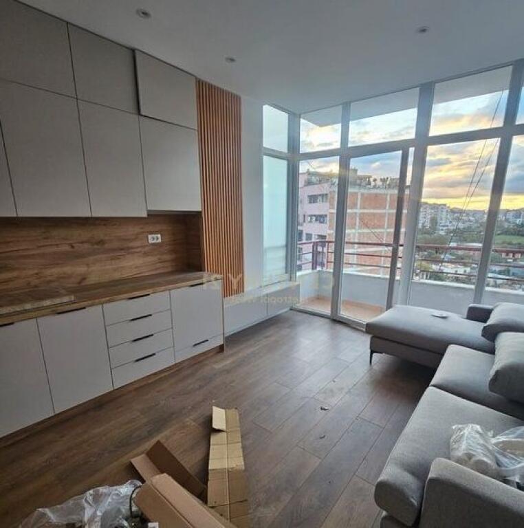 Apartament 1+1 ne Astir në Shitje.