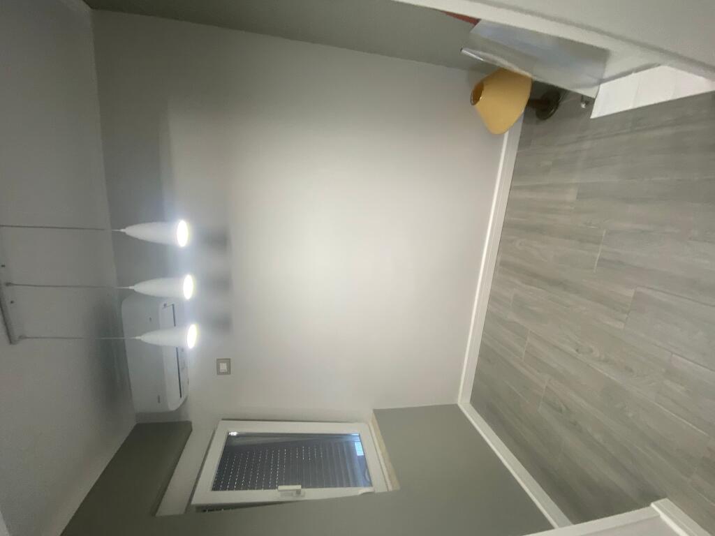 1+1, furnished, near the red school, price 550 euro