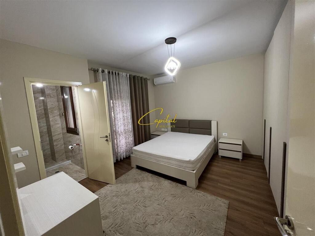 SHITET APARTAMENT 2+1+2 KOPSHTI BOTANIK 280.000 EURO