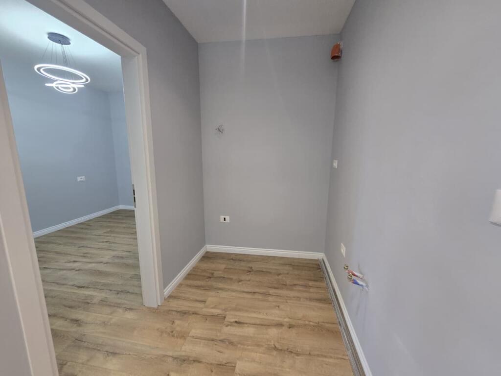 1+1/Sale📍5 Maji 📌98000€