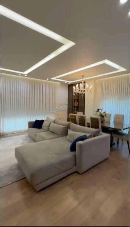 Shitet, Penthouse 3+1+2+ Post Parkimi,Kopshti Zologjik