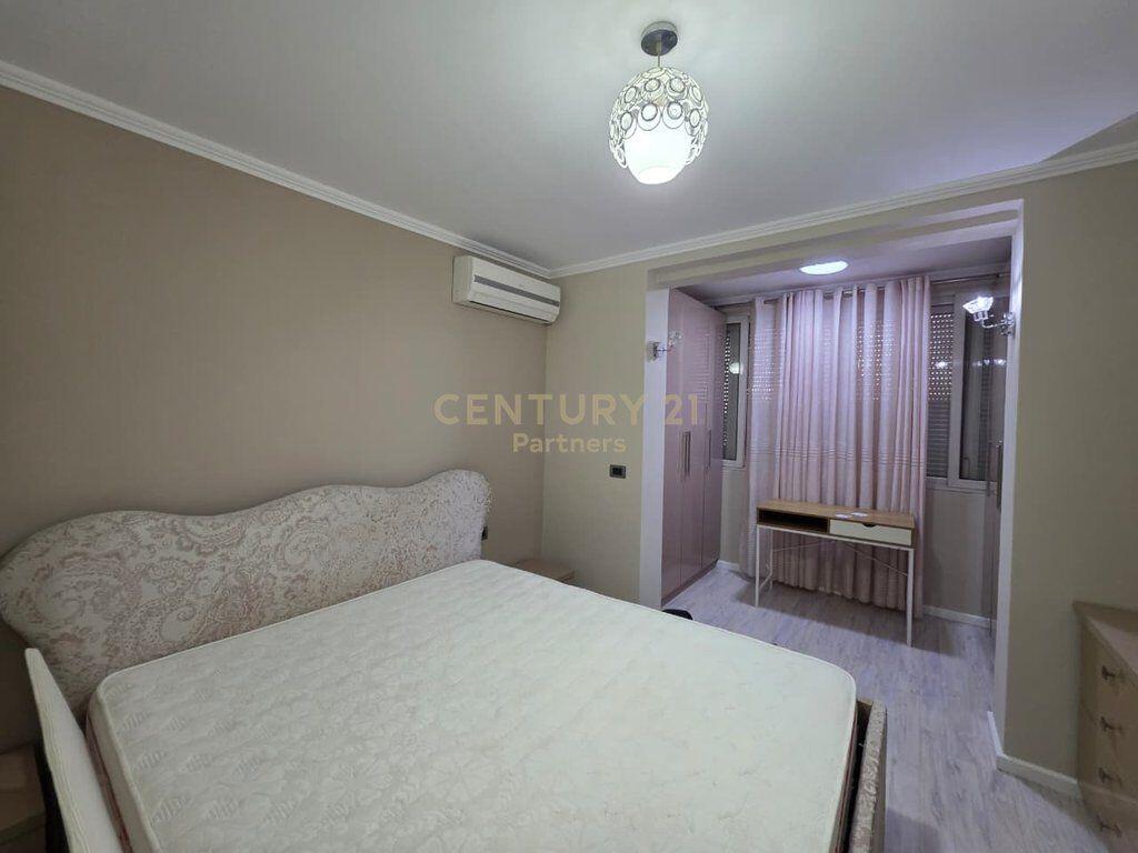 Appartamento 2+1 in Affitto nel Centro di Tirana - 900€ | 76 m² 900 € /Mese Sup. Totale  76m2