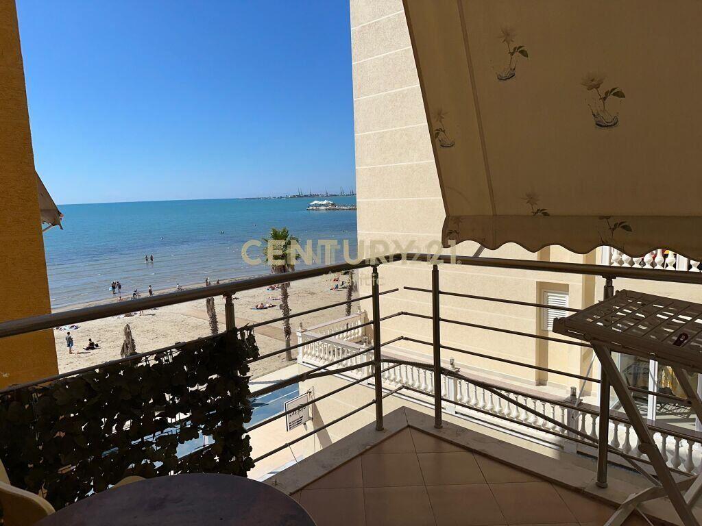 FOR RENT 2+1 APARTMENT ON THE FIRST LINE BEACH WITH SEA!