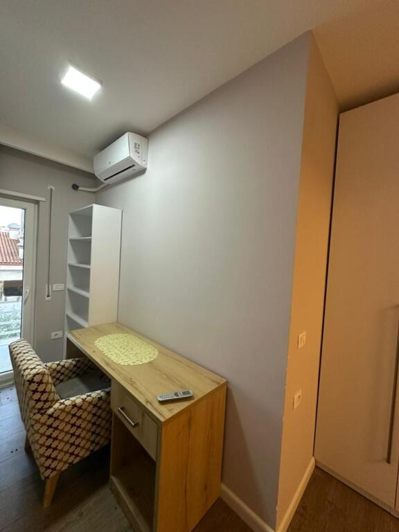 DUPLEX CON CORTILE IN VENDITA PRESSO LA RESIDENZA KODRA E DIELLIT 1