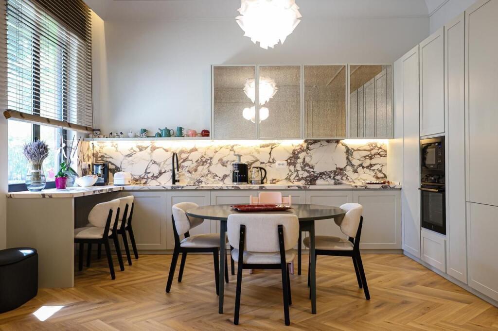 Vendesi DUPLEX a forma di VILLA 480.000€ Kodra e Diellit, Tirana