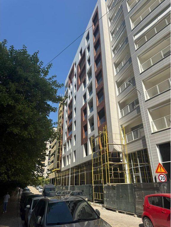 Apartament 1+1 Për Shitje tek Stadiumi Qemal Stafa,Arena,prane Juveniljes ,Tiranë 427,000 € Sip. Totale  115m2