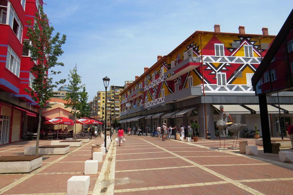For sale a building / 4-story building, multifunctional – ideal for investment, near the Red School in Tirana (ID 4151189)