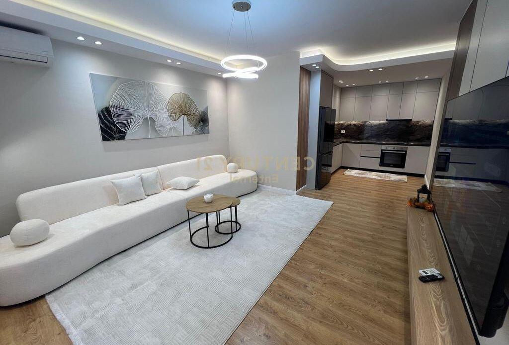 Appartamento 2+1+2 In Vendita ad Astir Tirana.