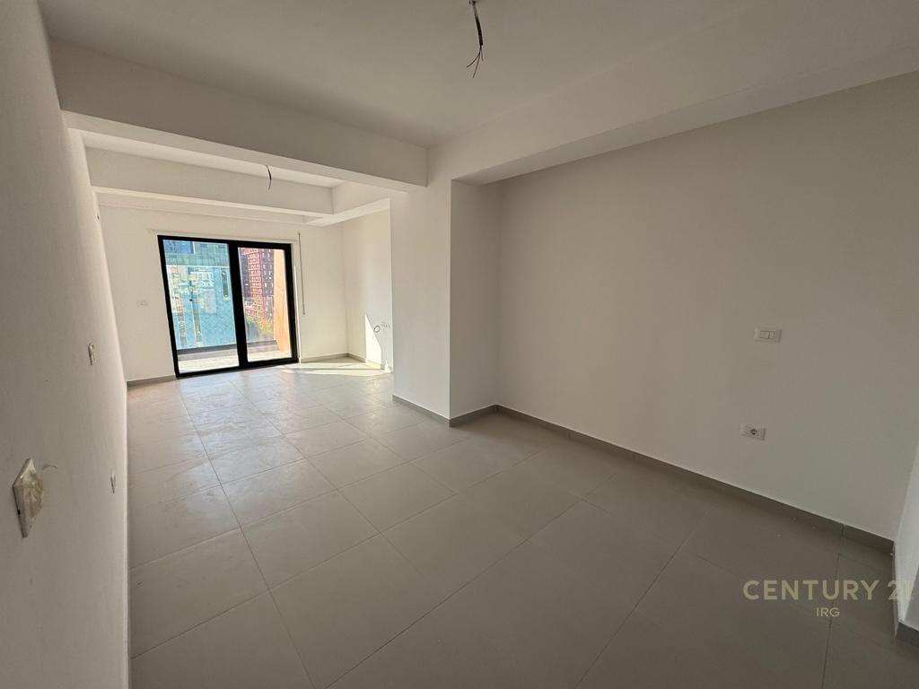 Apartment 3+1+2 on Kavaje Street.