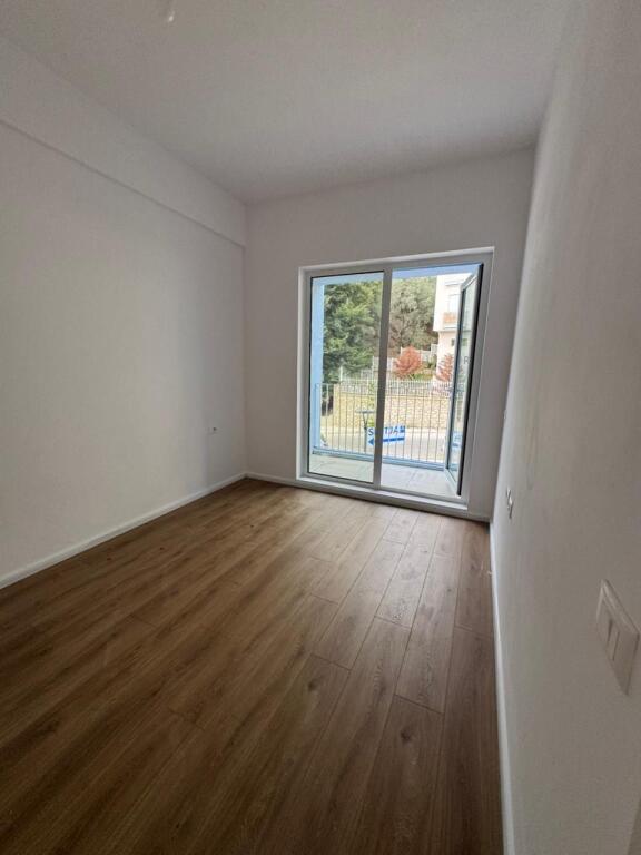 Shitet Apartament 1+1+Ballkon 83.5000€ OXA, Fresk, Tirane