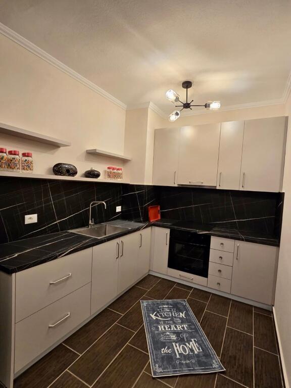📣 QERA Apartament 2+1 📍 Pallatet Cabej, Misto Mame ✨
