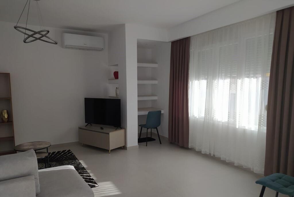 🏙️ Jepet me qira apartament 2+1 ne Astir!