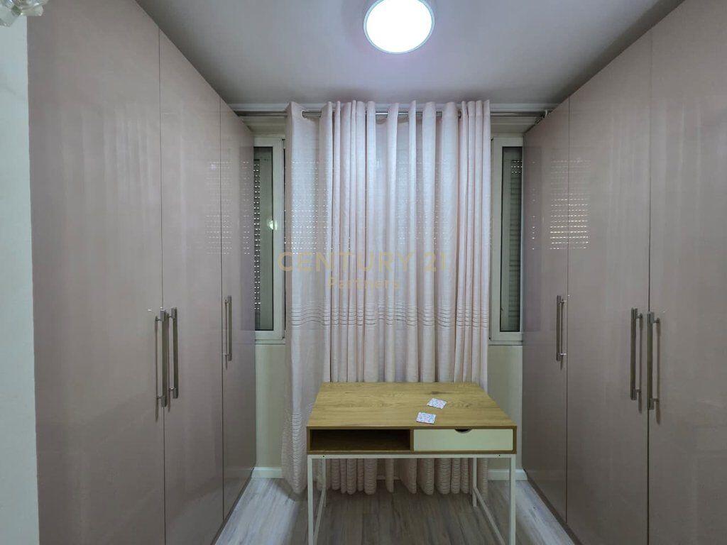 Appartamento 2+1 in Affitto nel Centro di Tirana - 900€ | 76 m² 900 € /Mese Sup. Totale  76m2