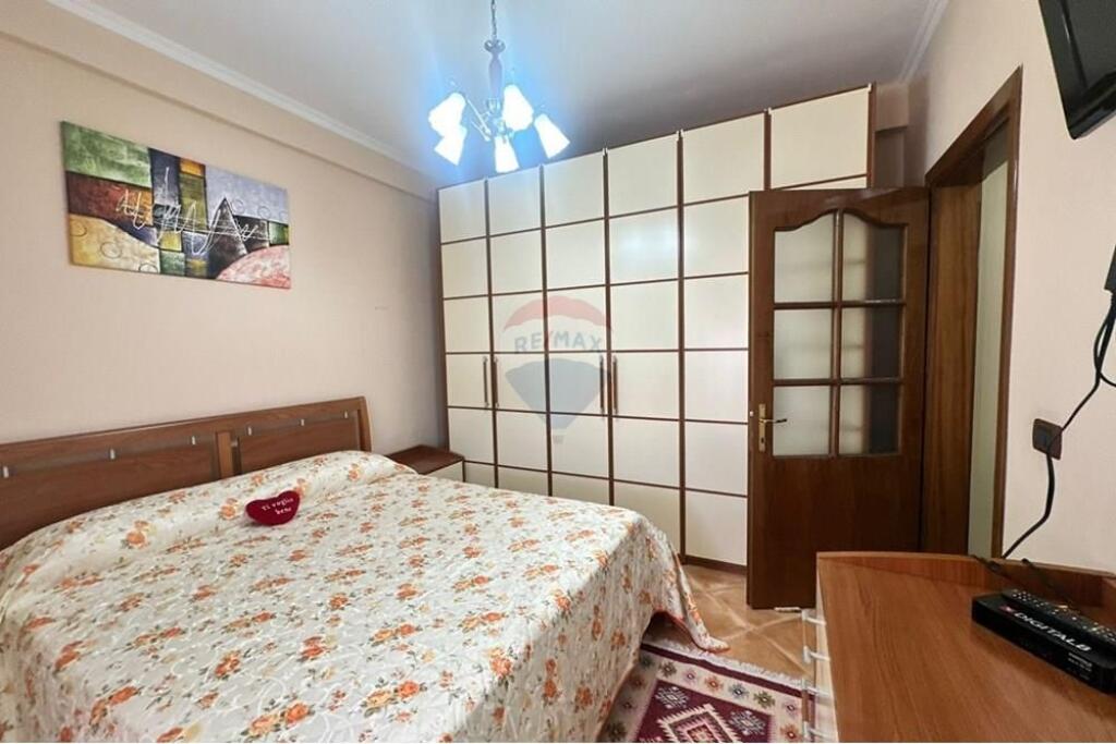 Apartment 2+1 for rent Near Niket Dardani school