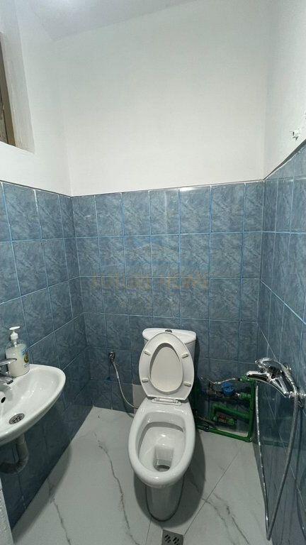 Vendesi Commerciale in vendita, Dritan Hoxha