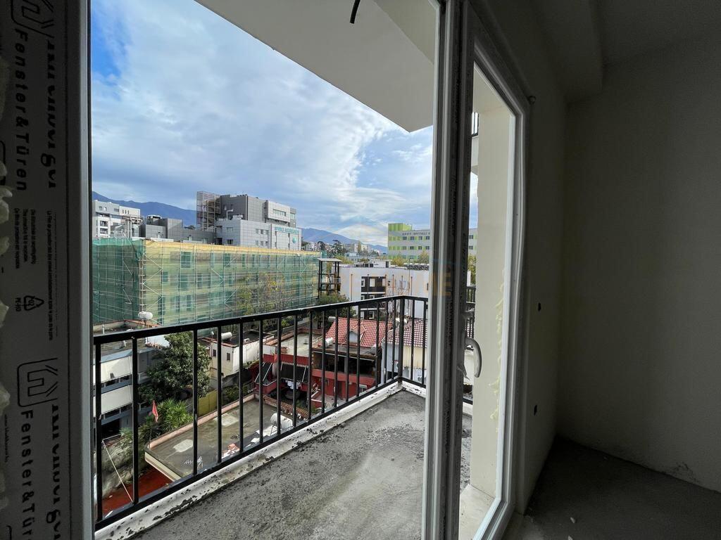 For sale, Apartment 1+1, American Hospital 2, Dibrës Street, Tirana.