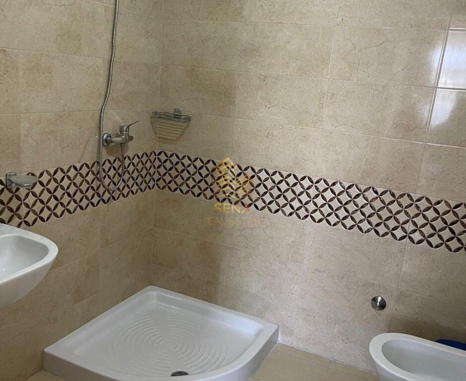 In vendita, Appartamento 3+1+2+Blk+2 Posti Auto, Kinostudio, 295.000 Euro