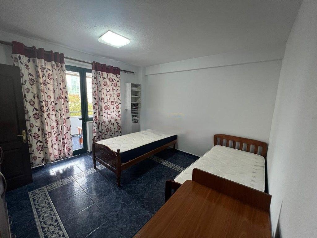 Jepet apartament 1+1 me qira tek Bulevardi Zogu i pare, tek New Jorku. 500 € /Muaj