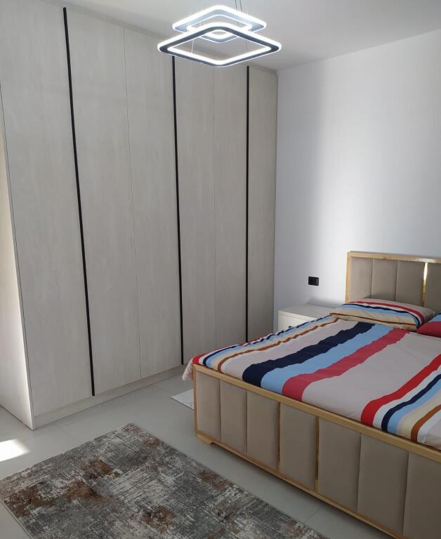 🏙️ Jepet me qira apartament 2+1 ne Astir!