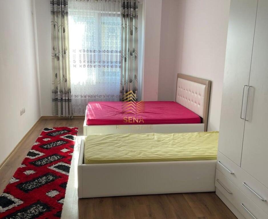 In vendita, Appartamento 3+1+2+Blk+2 Posti Auto, Kinostudio, 295.000 Euro