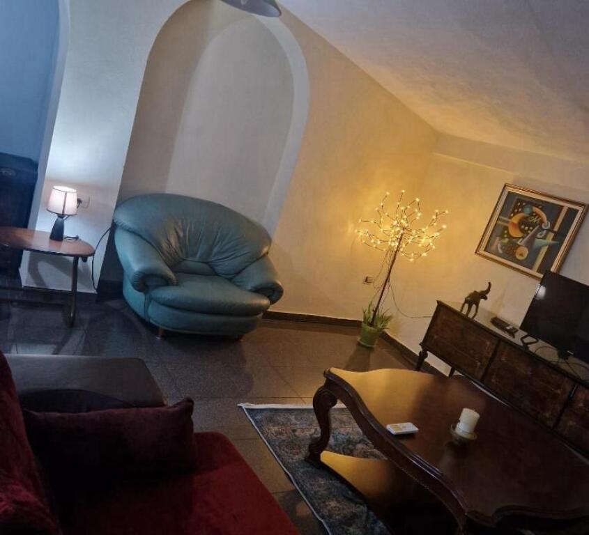 🏡 Jepet me qira apartament modern 2+1 tek rruga Besa!