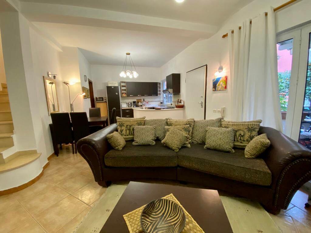 📣 RENT Duplex Apartment 4+1+2 📍 21-Dhjetori, Near Hotel Mondialit ✨  