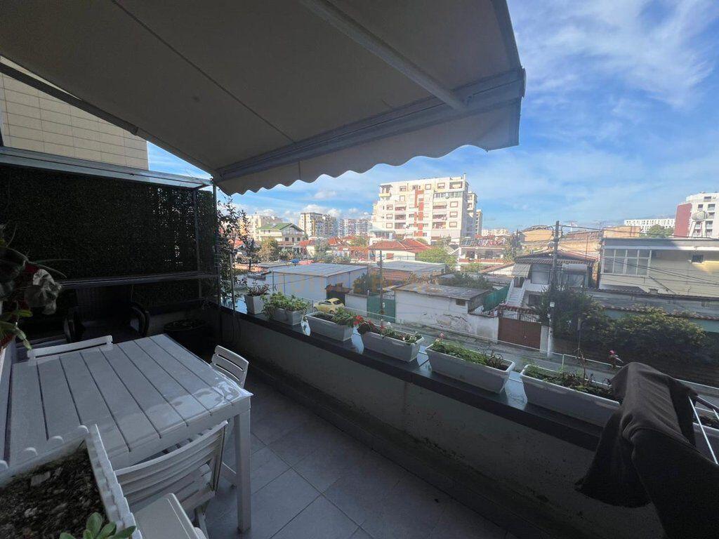 Shitet, Apartament 2+1+2, Quartum Residence, Rruga Jordan Misja, Tiranë.
