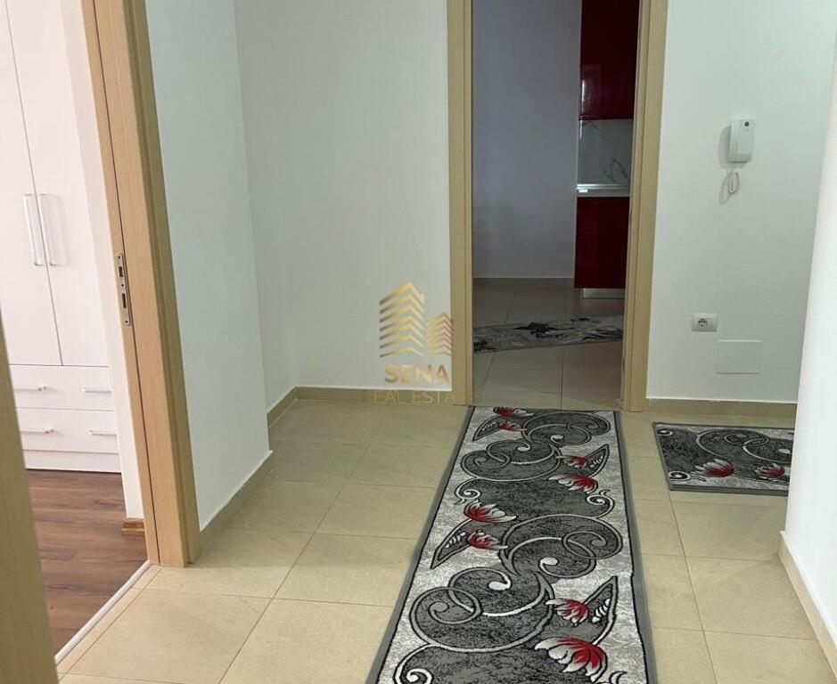 In vendita, Appartamento 3+1+2+Blk+2 Posti Auto, Kinostudio, 295.000 Euro