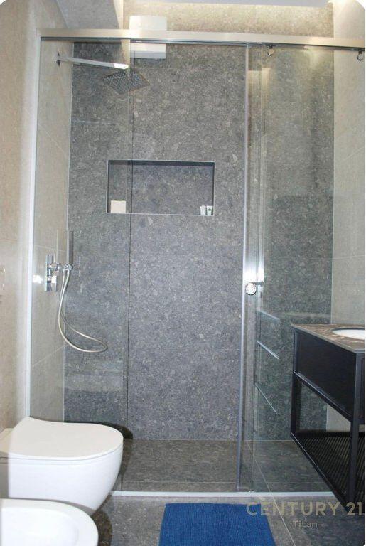 JEPET ME QIRA APARTAMENT 2+1+2 TEK RRUGA E KOSOVAREVE! 2,000 € /Muaj