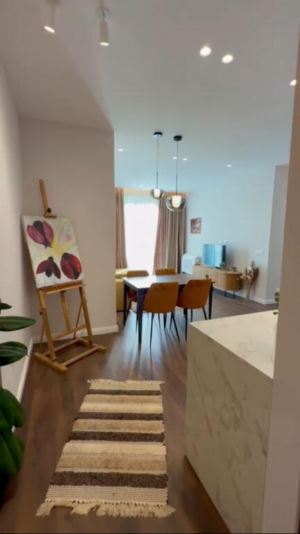 Super Apartament 2+1+2 për qira, përballë Kika 2 Komuna e Parisit