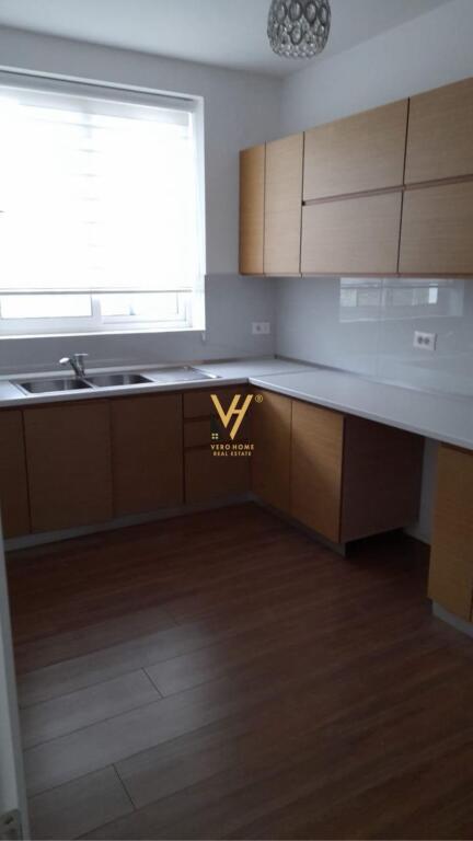 SHITET VILE 3-KATSHE TE VILAT GJERMANE 900.000 EURO