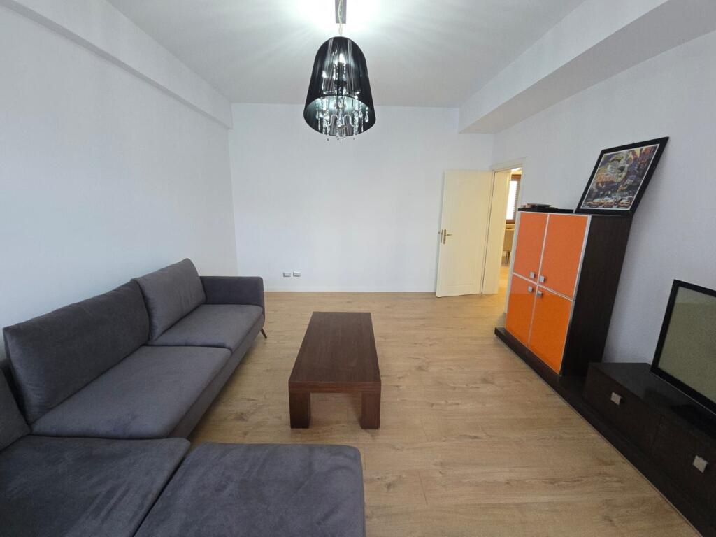 VENDESI SUPER APPARTAMENTO 3+1 A VOLLGA DURRES