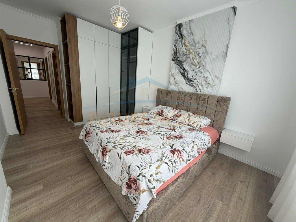 Shitet Apartament 2+1+2, Vila L , Tirane