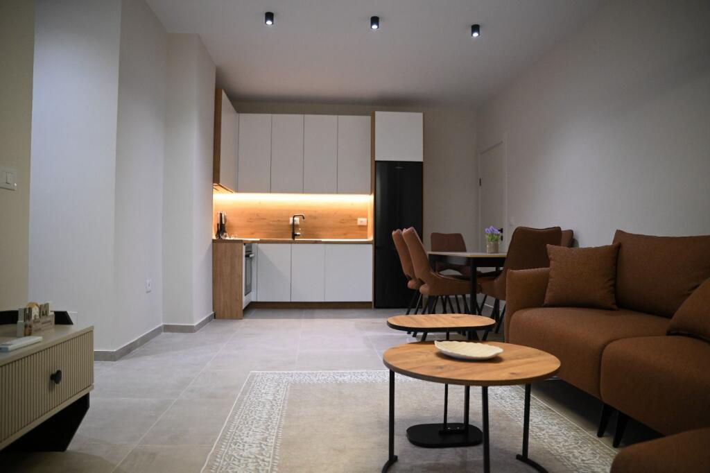 Apartament ne shitje 2+1 ne Kamez