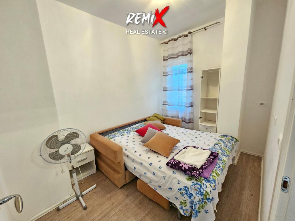 JEPET ME QERA APARTAMENT 2+1 PRANE RROTES SE KUQE, PLAZH DURRËS