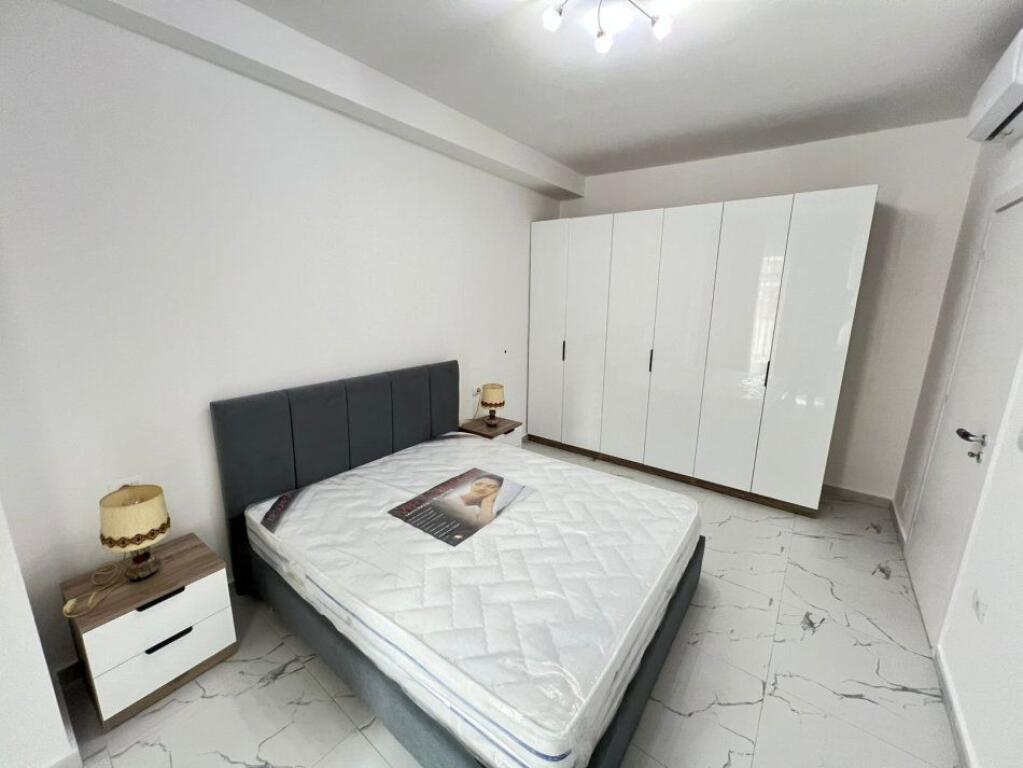 Appartamento in affitto 1+1 a Zogu i zi (ID B2101338) Tirane
