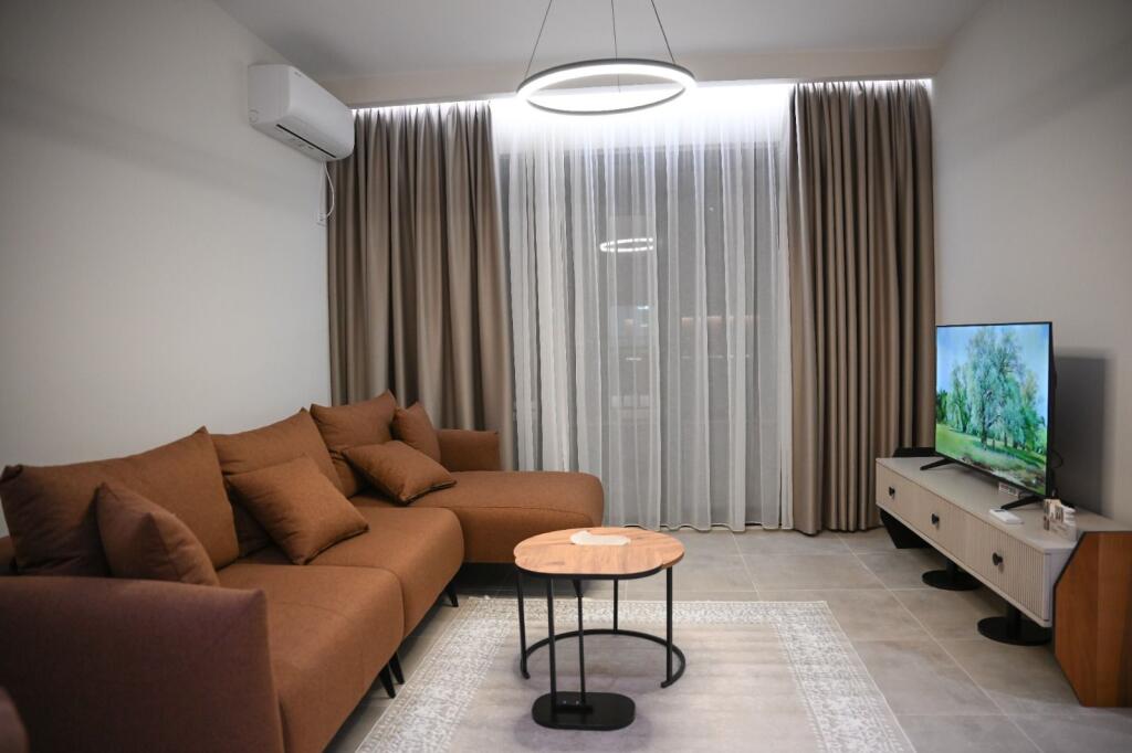 Apartament ne shitje 2+1 ne Kamez