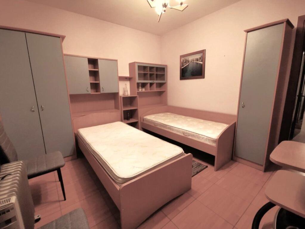 Apartament 2+1 me qera tek Stadiumi Air Albania