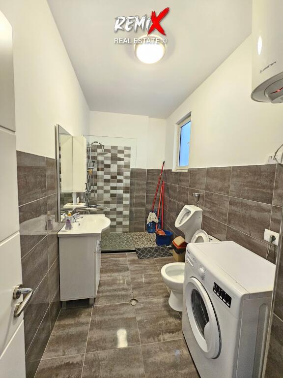 JEPET ME QERA APARTAMENT 2+1 PRANE RROTES SE KUQE, PLAZH DURRËS