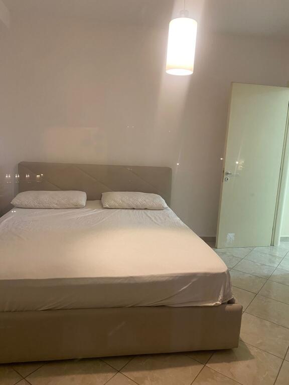 Appartamento 2+1 in affitto al Blv Zogu i Pare!