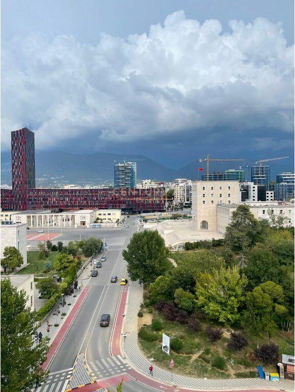 Shesim apartament 2+1+2 te garda 650,000 €