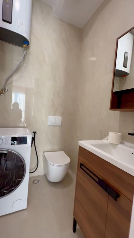 Super Apartament 2+1+2 për qira, përballë Kika 2 Komuna e Parisit