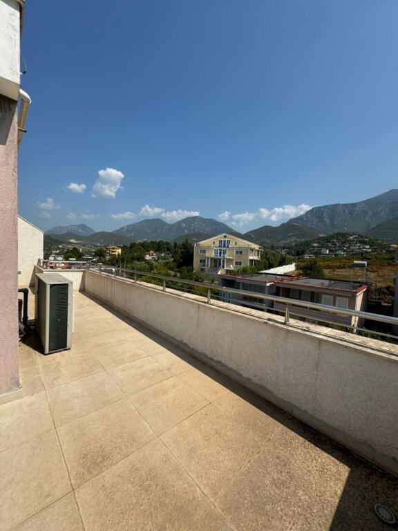 Shitet Apartament, zona e Tufines