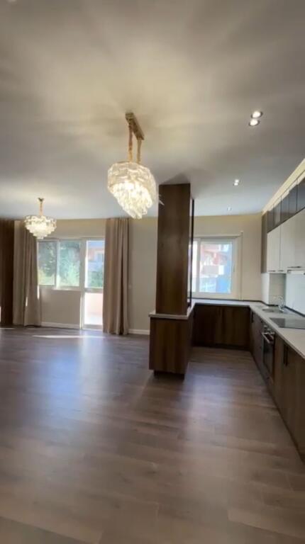 Shitet Apartament 2+1, Kopeshti Botanik