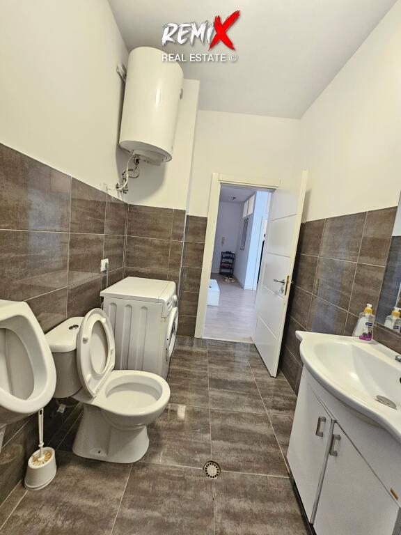 JEPET ME QERA APARTAMENT 2+1 PRANE RROTES SE KUQE, PLAZH DURRËS