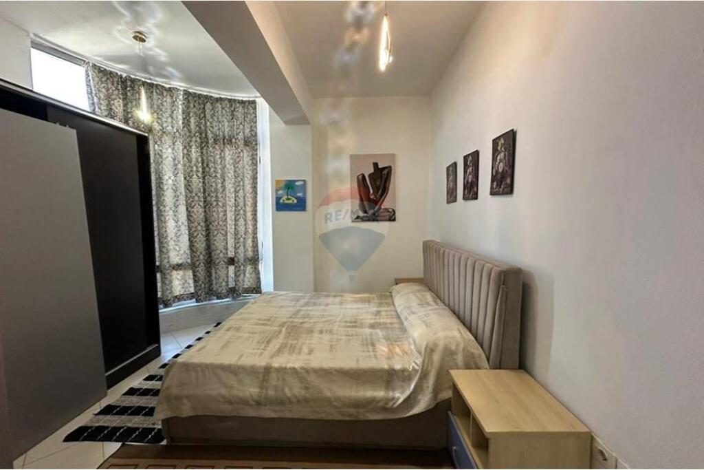 Apartament 1+1, Rruga e Kavajës